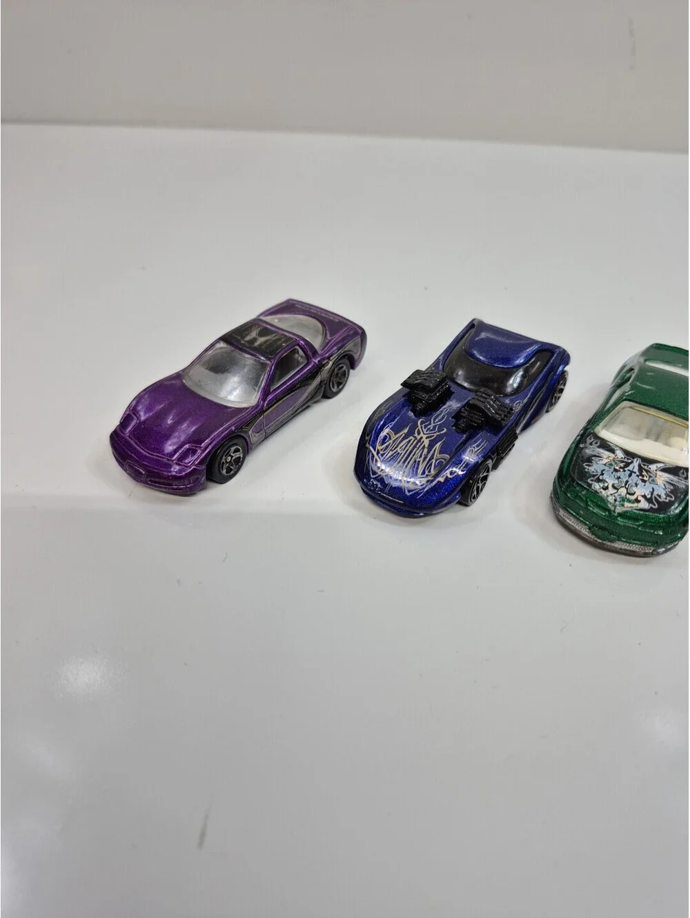 Hot Wheels Lot  of 6 Vintage Cars 1/64